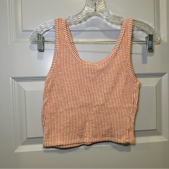 Caution to the Wind Orange Ribbed Knit V Neck Sleeveless Crop Top size L - Picture 8 of 8